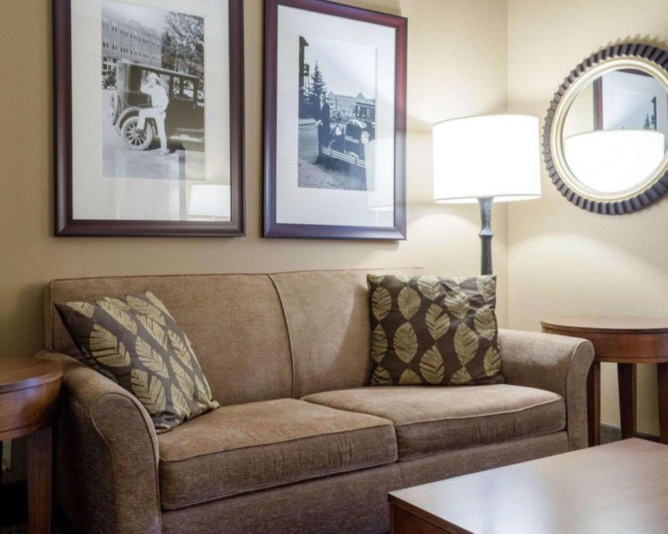 Comfort Suites Starkville Extérieur photo